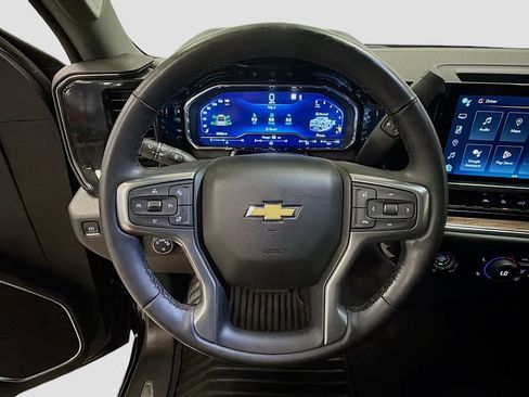 Used 2023 Chevrolet Silverado 1500 LT AWD/4WD image 14