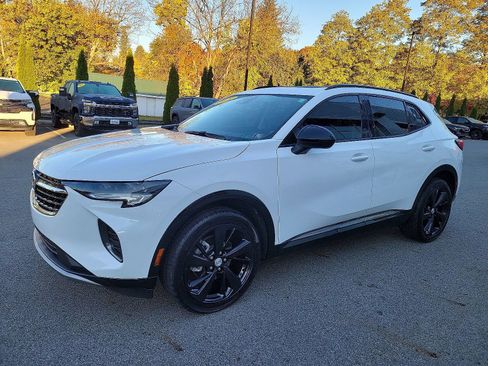 Used 2021 Buick Envision Essence w/ Sport Touring Package image 3