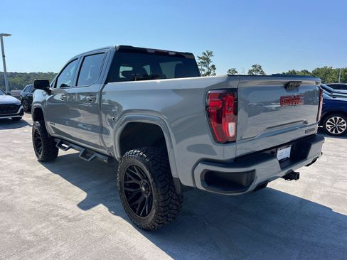 Used 2024 GMC Sierra 1500 Elevation AWD/4WD image 7