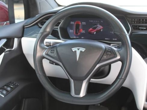 Used 2020 Tesla Model X Long Range AWD/4WD image 21