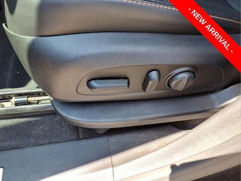 Used 2019 Chevrolet Equinox Premier FWD image 17