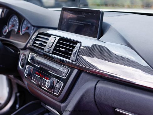 Used 2015 BMW M4 Convertible image 62