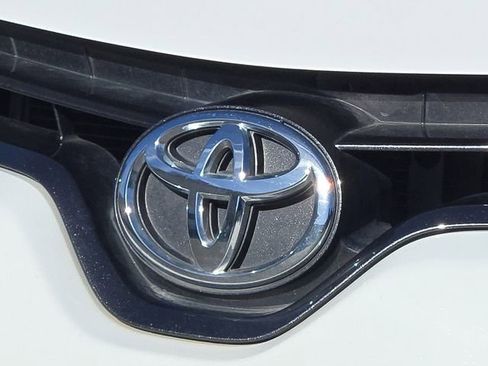 Used 2016 Toyota Corolla L image 6