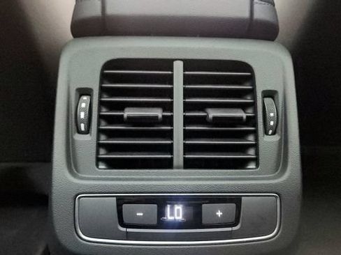 Used 2023 Audi e-tron GT Premium Plus AWD/4WD image 58