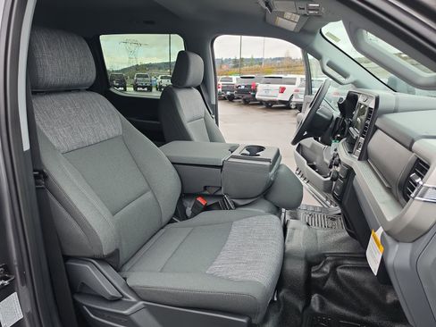 New 2026 Ford F250 XLT w/ Tremor Off-Road Package image 18