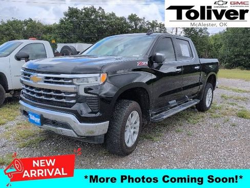 Used 2022 Chevrolet Silverado 1500 LTZ AWD/4WD image 1