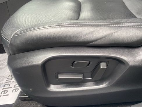 Used 2023 MAZDA CX-9 Touring image 16