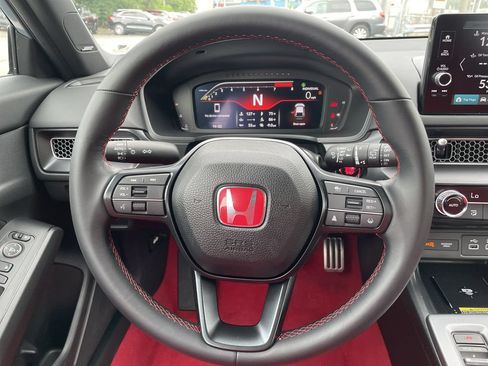 Used 2025 Honda Civic Type R image 16