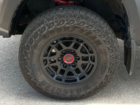 Used 2023 Toyota Tacoma TRD Pro AWD/4WD image 32