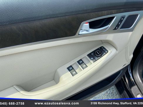 Used 2016 Hyundai Genesis 3.8 w/ Option Group 04 AWD/4WD image 18