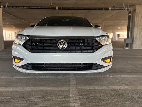 Used 2020 Volkswagen Jetta R-Line w/ R-Line Cold Weather Package FWD image 2