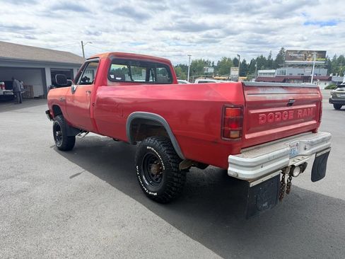 Used 1992 Dodge D/W Truck 250 AWD/4WD image 3