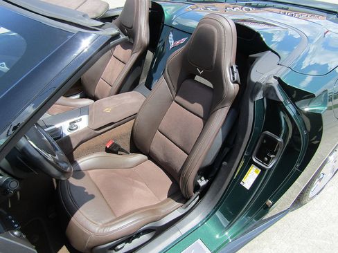 Used 2014 Chevrolet Corvette Stingray Convertible w/ 3LT Preferred Equipment Group RWD image 9