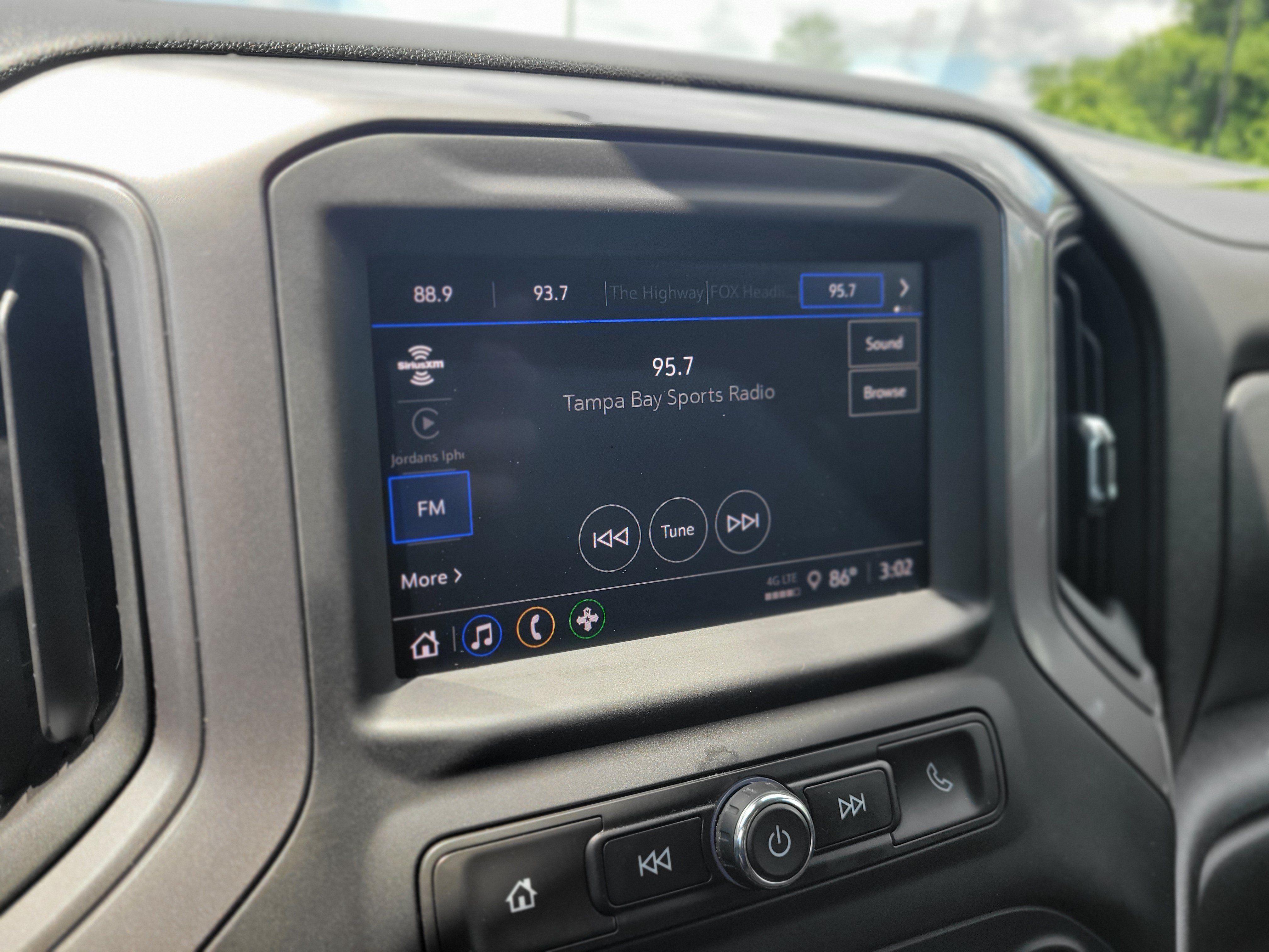 Used 2022 Chevrolet Silverado 1500 Custom AWD/4WD image 23