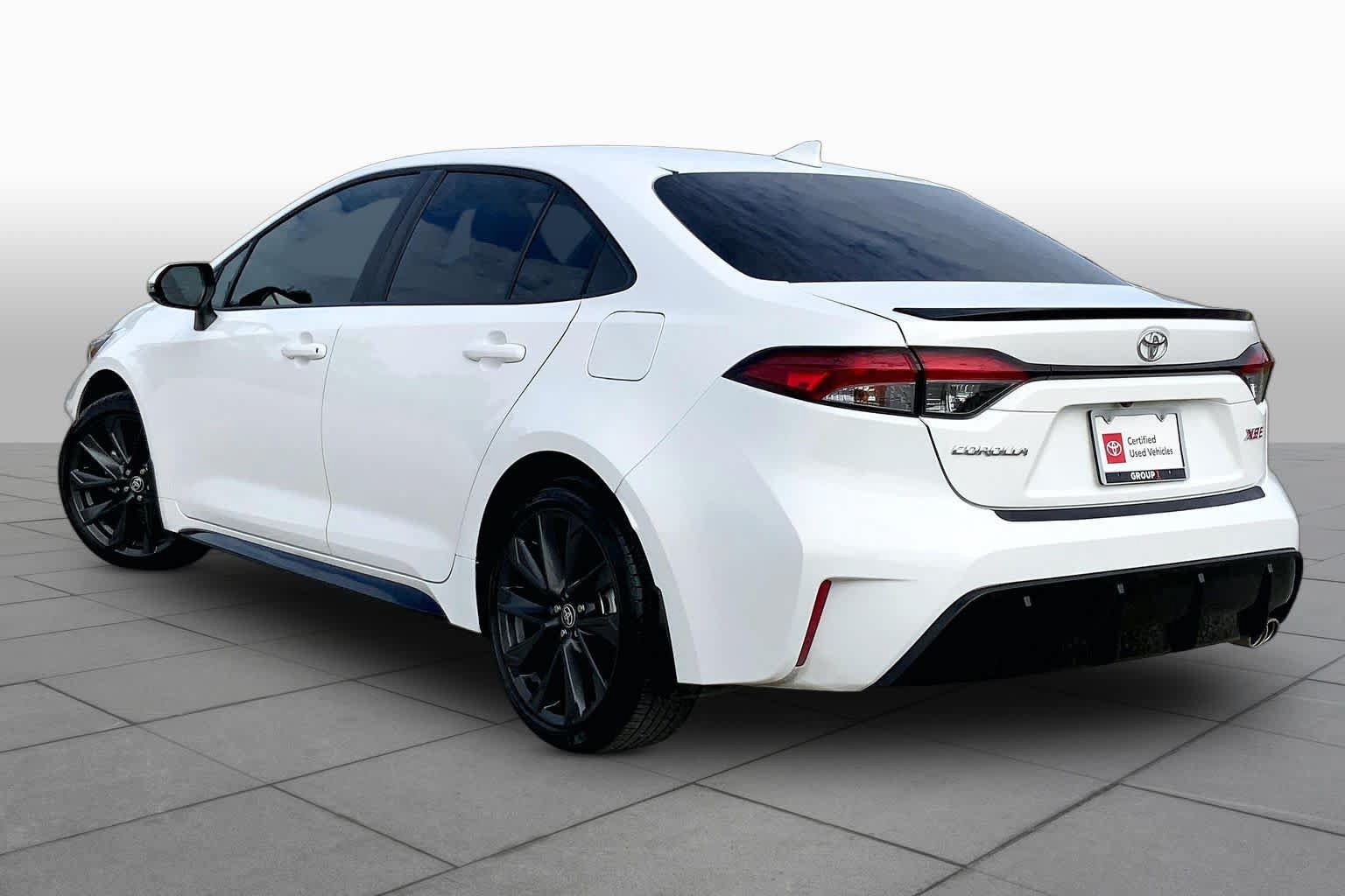 Used 2026 Toyota Corolla XSE FWD image 12