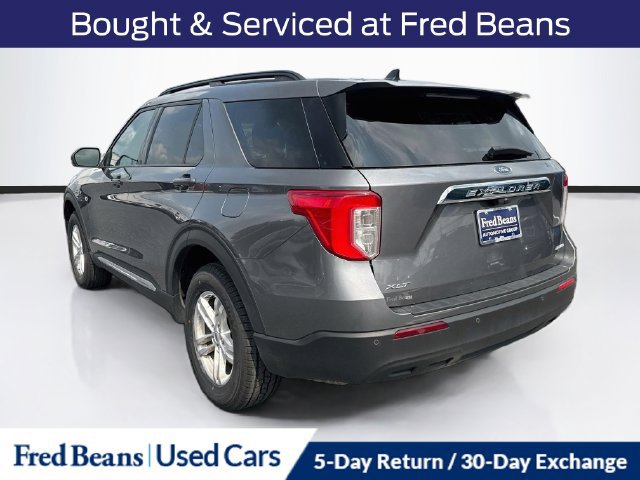Used 2023 Ford Explorer XLT AWD/4WD image 7