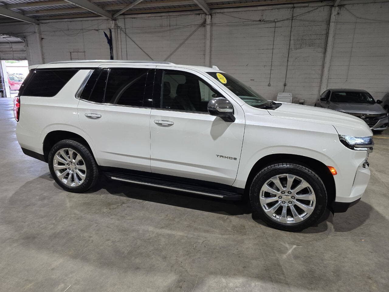 Used 2021 Chevrolet Tahoe Premier AWD/4WD image 16