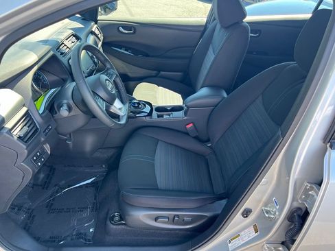 Used 2025 Nissan Leaf SV Plus FWD image 12