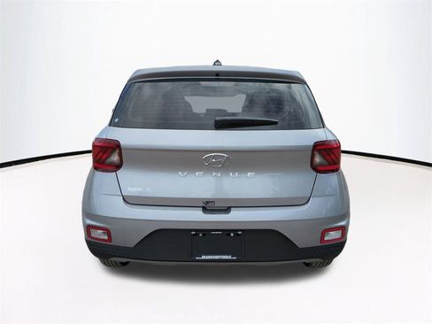 New 2026 Hyundai Venue SE image 6