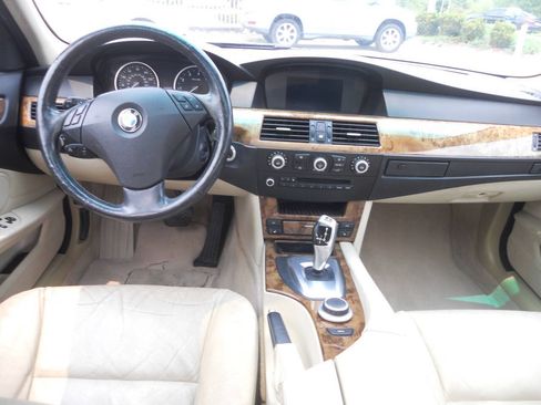 Used 2008 BMW 528i Sedan w/ Premium Pkg RWD image 28