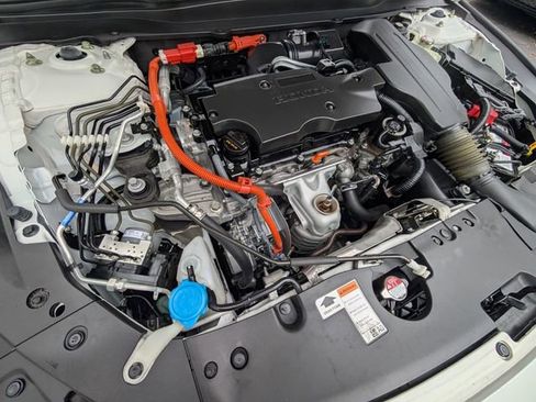 Used 2022 Honda Accord Touring image 25