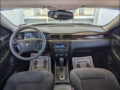 Used 2015 Chevrolet Impala LT w/ LT Sunroof Package FWD image 23