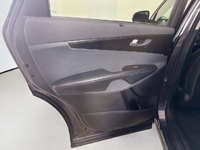 Used 2018 Kia Sorento EX FWD image 25