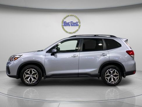 Used 2019 Subaru Forester Premium image 2