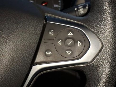 Used 2023 Chevrolet Traverse LS w/ Safety Package image 30