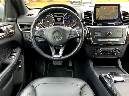 Used 2017 Mercedes-Benz GLS 450 4MATIC image 6