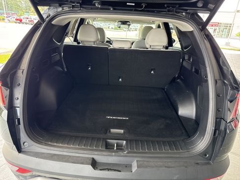 Used 2022 Hyundai Tucson Limited AWD/4WD image 32