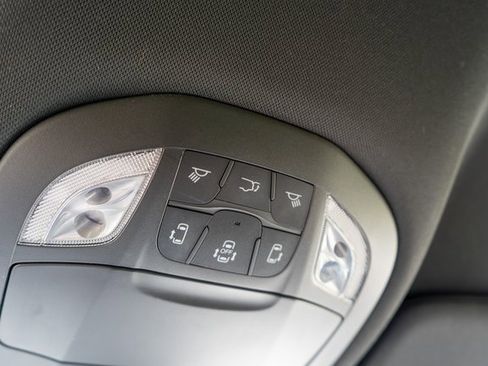 Used 2023 Chrysler Pacifica Touring-L w/ S Appearance Package image 37