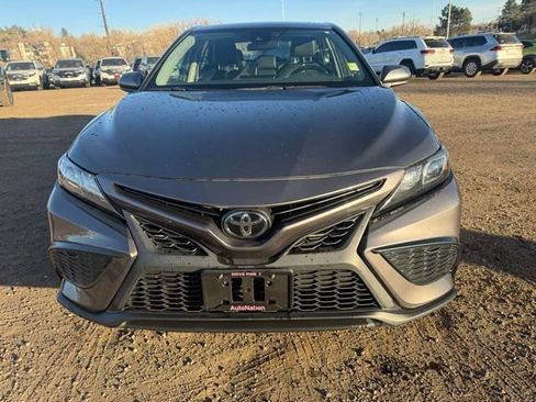 Used 2021 Toyota Camry SE image 8