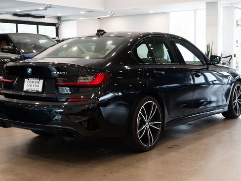 Used 2022 BMW M340i xDrive w/ Premium Package AWD/4WD image 4