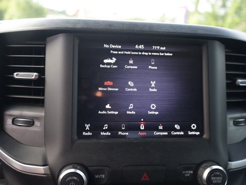 Used 2020 RAM 1500 Big Horn RWD image 10