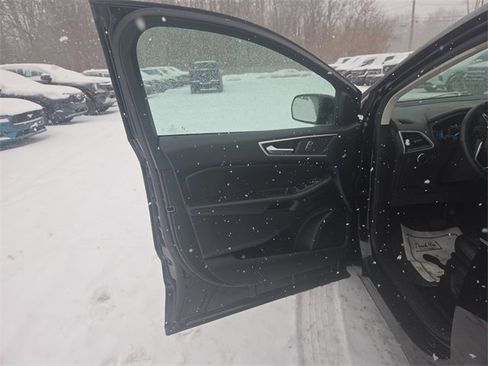 Certified 2023 Ford Edge SEL image 35