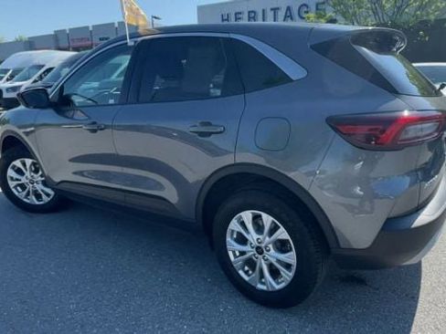 Used 2024 Ford Escape Active AWD/4WD image 4