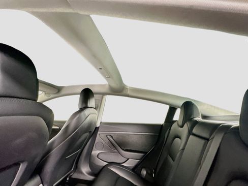 Used 2021 Tesla Model 3 Standard Range Plus RWD image 25