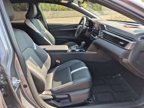 Certified 2025 Toyota Camry SE FWD image 31