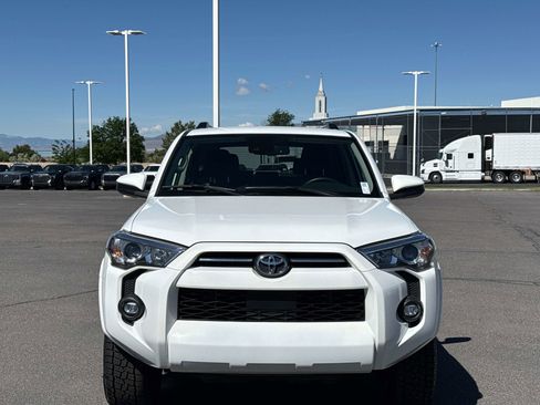 Used 2024 Toyota 4Runner SR5 AWD/4WD image 2