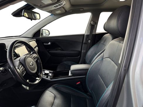 Used 2019 Kia Niro EX Premium image 10