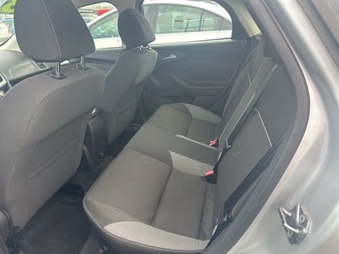 Used 2013 Ford Focus SE FWD image 15