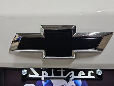 New 2026 Chevrolet Trax RS w/ Sunroof Package FWD image 28