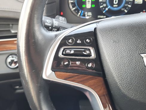 Used 2020 Cadillac Escalade ESV Premium Luxury image 35