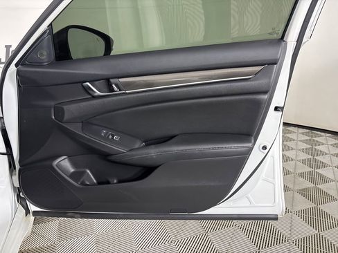 Used 2021 Honda Accord Sport image 28