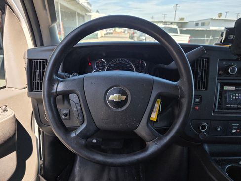Used 2022 Chevrolet Express 2500 w/ Driver Convenience Package image 16