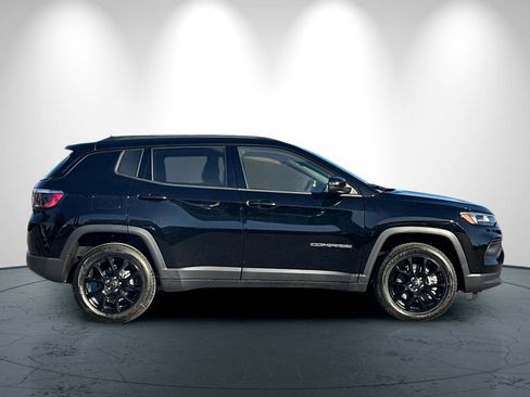 New 2026 Jeep Compass Latitude image 3