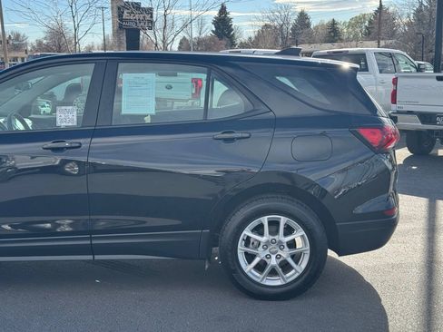 Used 2023 Chevrolet Equinox LS AWD/4WD image 10