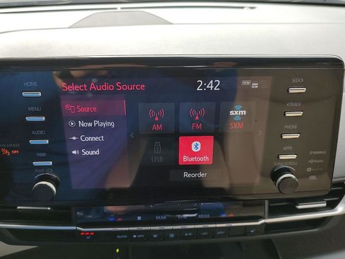 Used 2021 Toyota Sienna XLE image 10