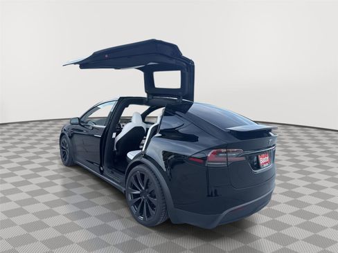 Used 2022 Tesla Model X AWD/4WD image 9